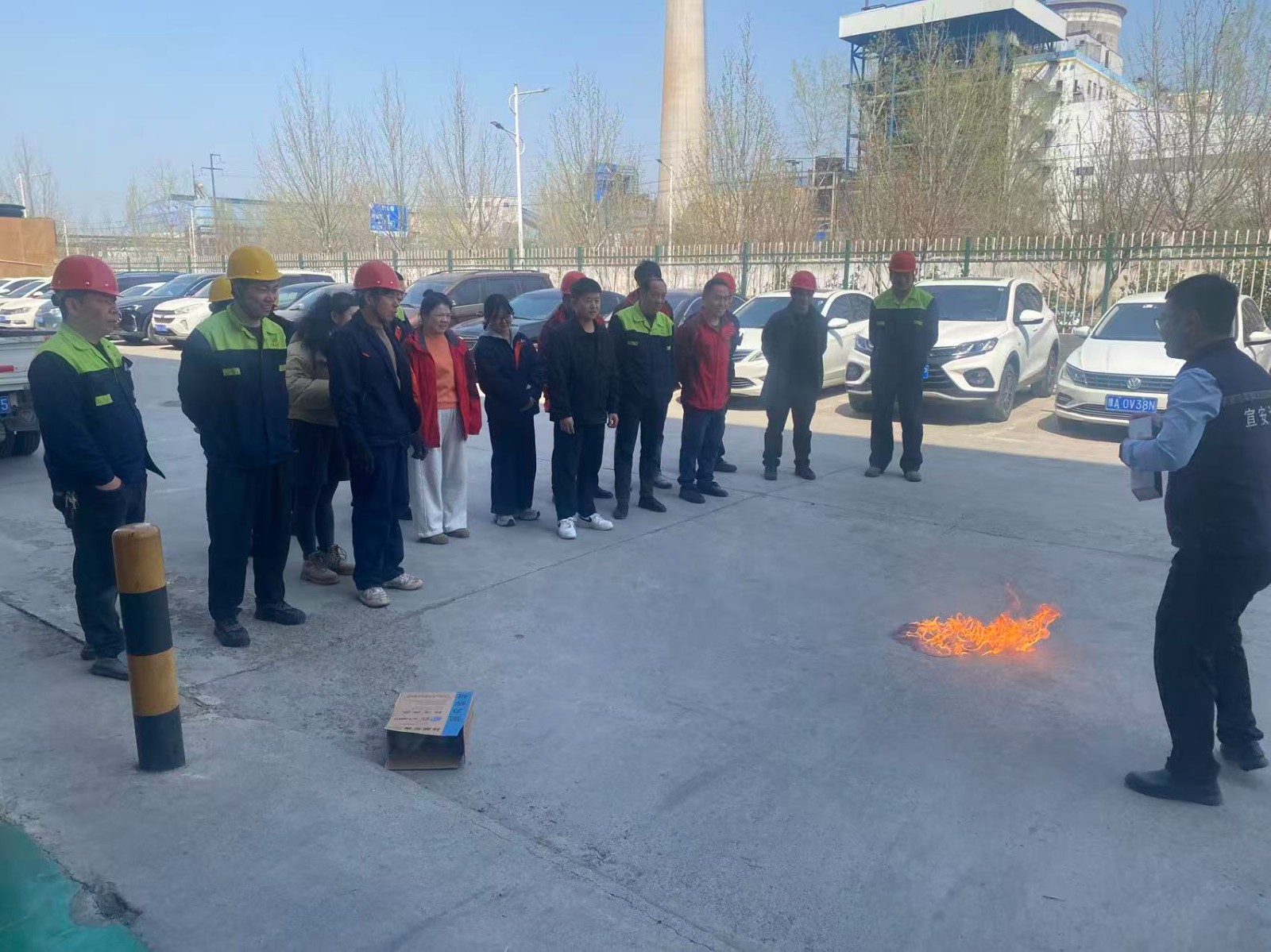 筑牢安全防線，護航企業(yè)發(fā)展 ——力威實業(yè)開展消防安全知識培訓(xùn)及應(yīng)急演練